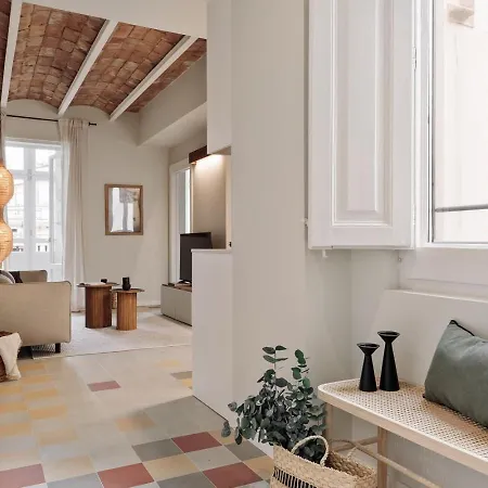 Pacaya - 2 Bedrooms, Office And Balcony In Eixample Dreta