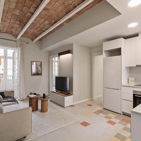 Apartment Pacaya - 2 Bedrooms, Office And Balcony In Eixample Dreta *
